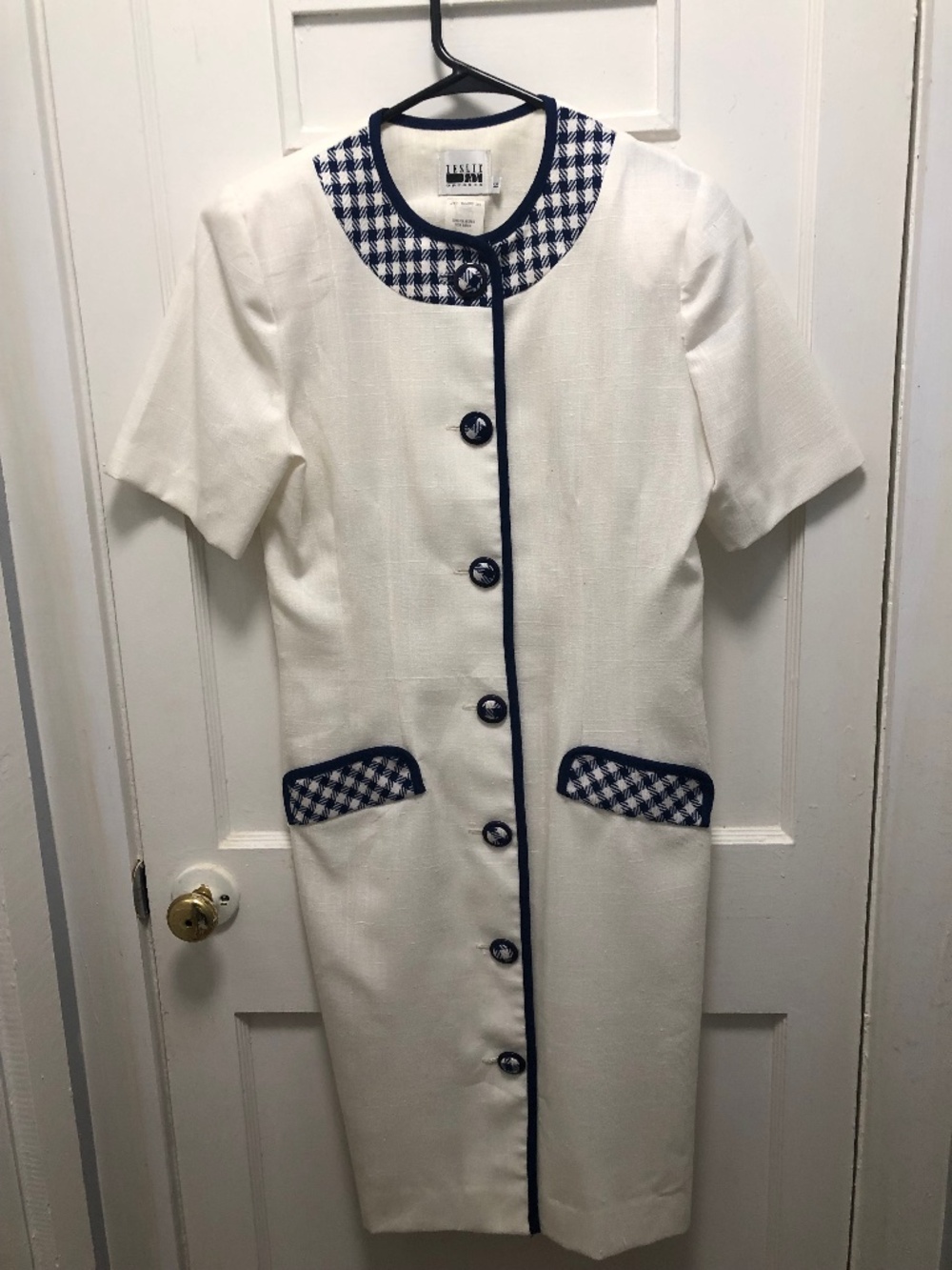 Leslie Fay VGT White Sheath Dress Size 6 Button Front